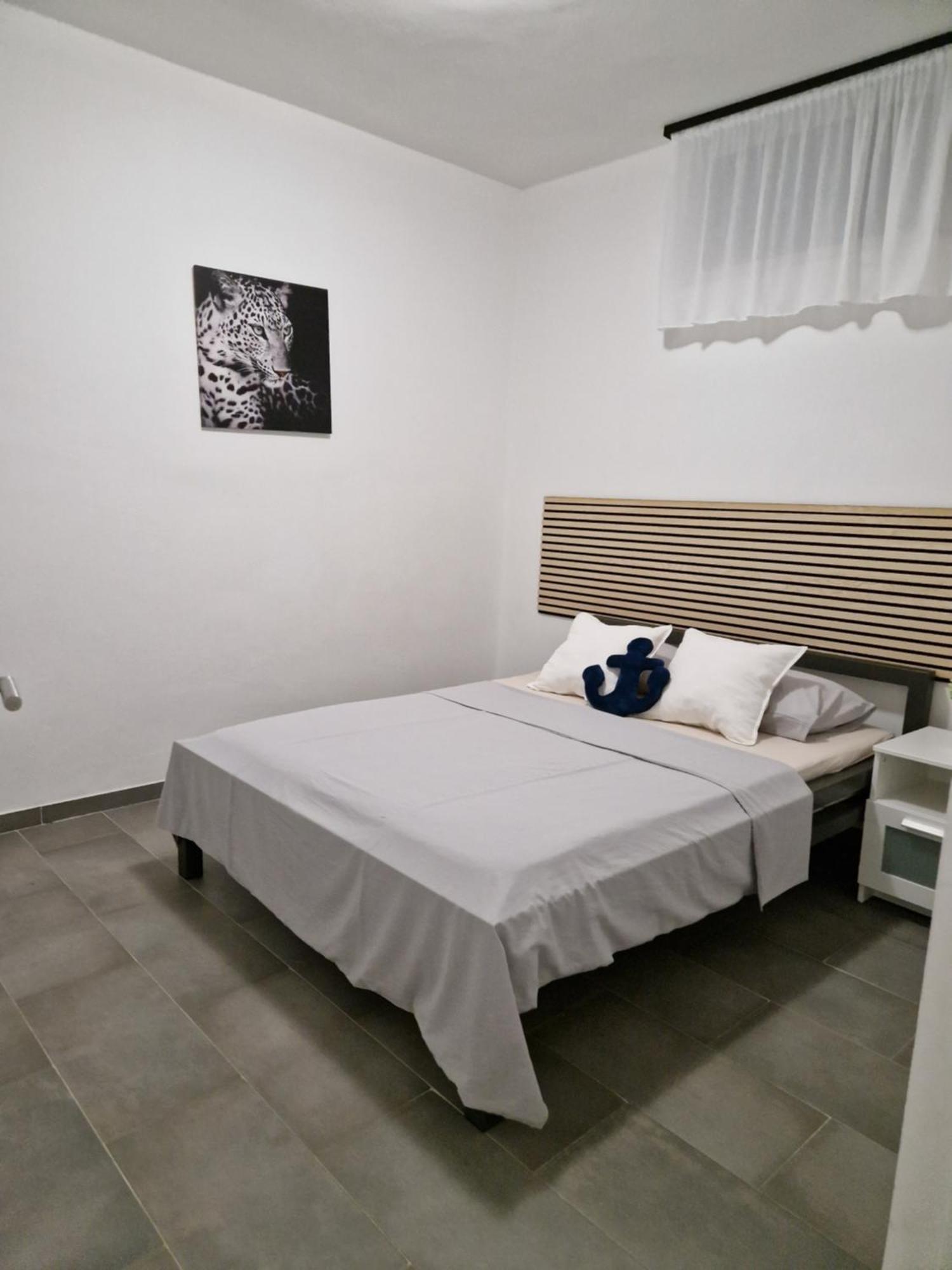 Aurelia Apartments, Vir Εξωτερικό φωτογραφία