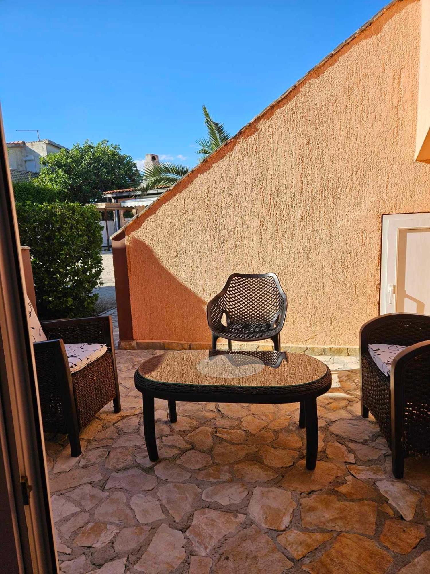 Aurelia Apartments, Vir Εξωτερικό φωτογραφία