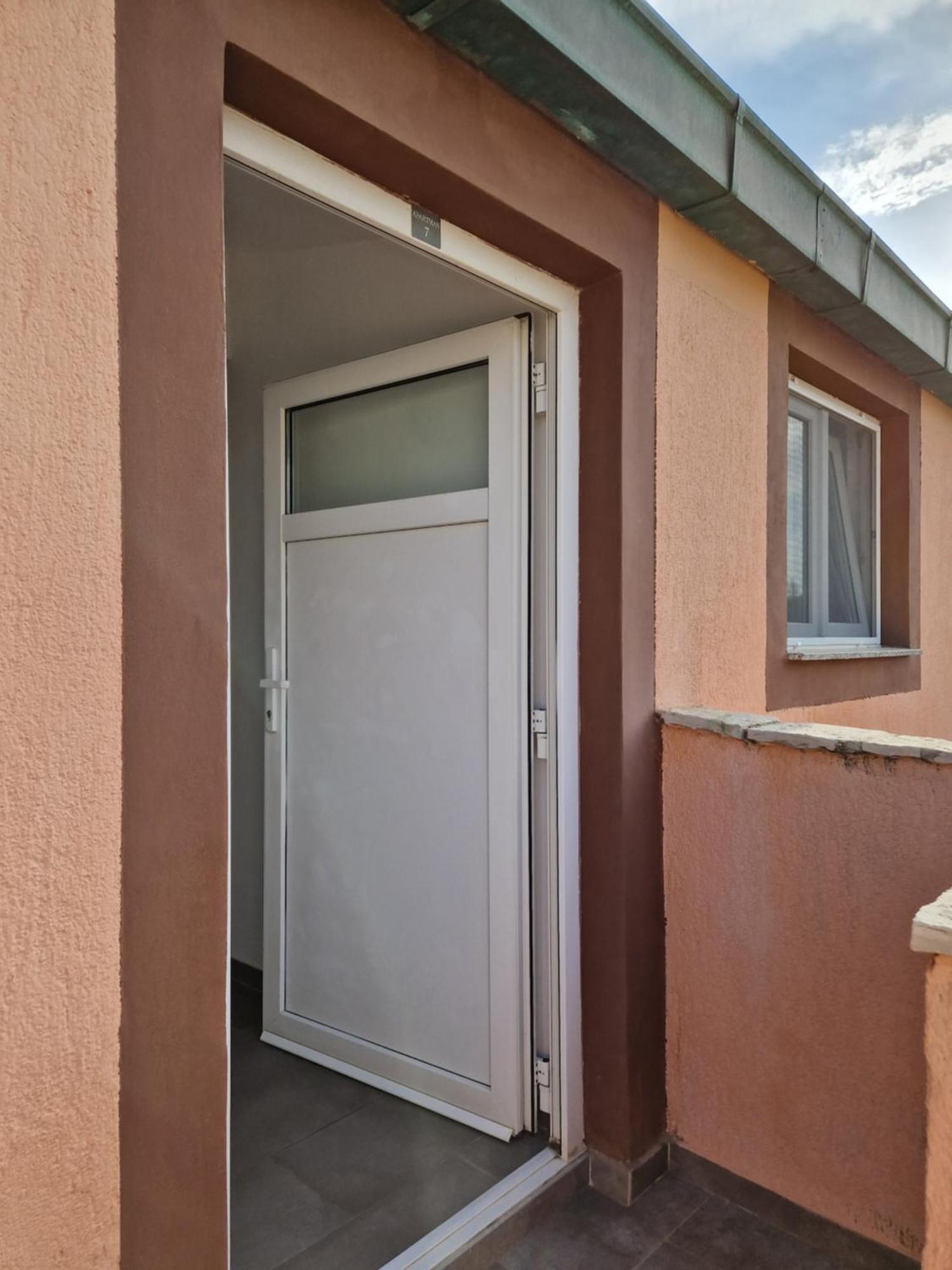Aurelia Apartments, Vir Εξωτερικό φωτογραφία