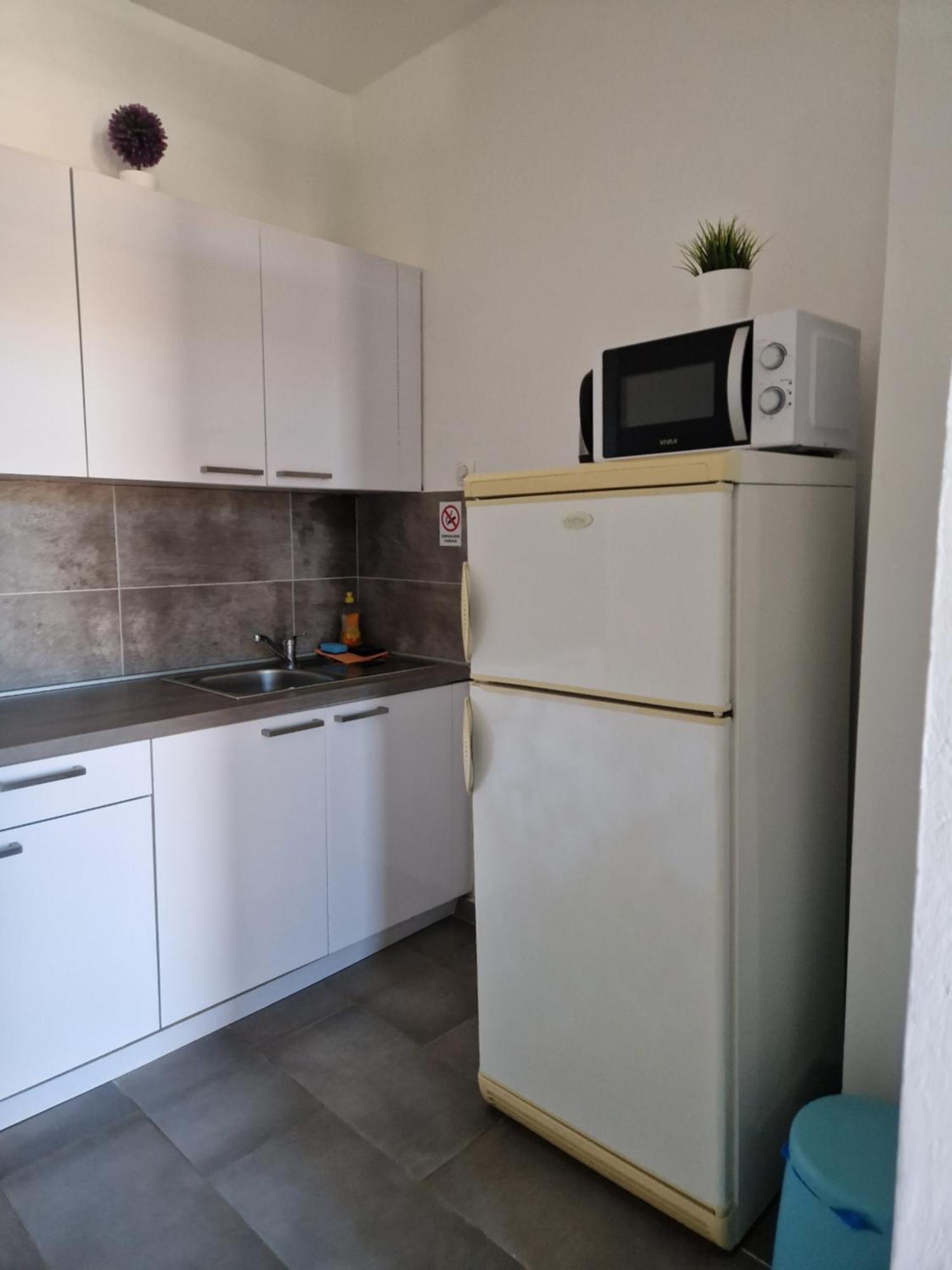 Aurelia Apartments, Vir Εξωτερικό φωτογραφία
