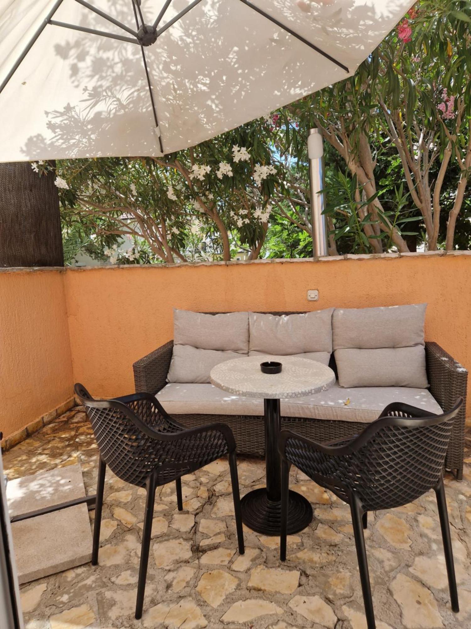 Aurelia Apartments, Vir Εξωτερικό φωτογραφία